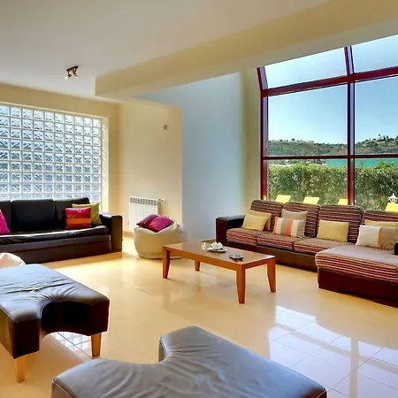 Villa Marina -bbq, Pool & Garden- By Seareen