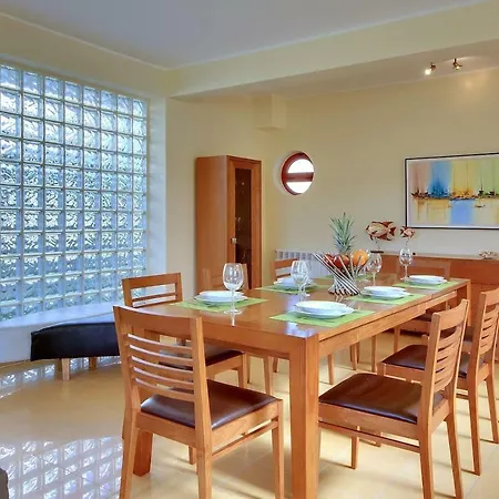 Villa Marina -bbq, Pool & Garden- By Seareen