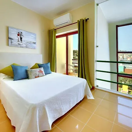 Marina -bbq, Pool & Garden- By Seareen Albufeira