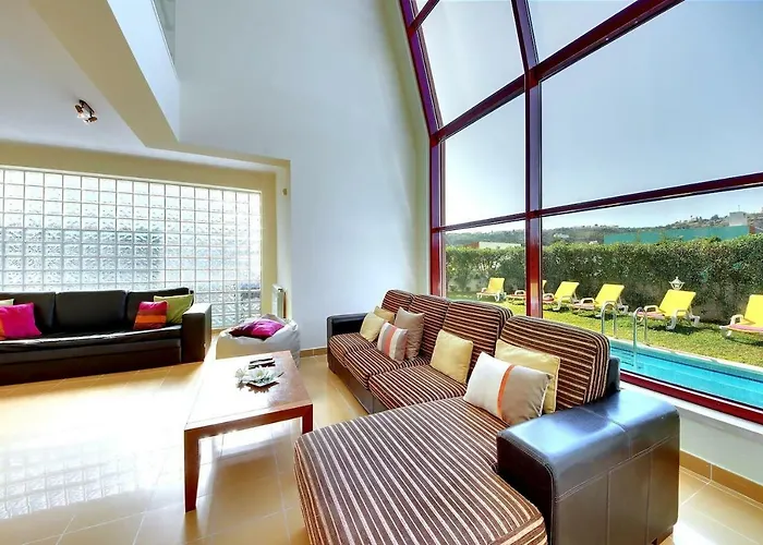 Villa Marina -bbq, Pool & Garden- By Seareen Albufeira