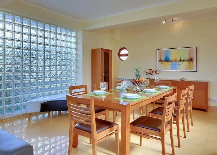 Villa Marina -bbq, Pool & Garden- By Seareen