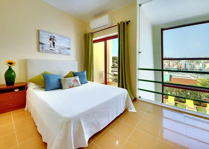 Marina -bbq, Pool & Garden- By Seareen Albufeira