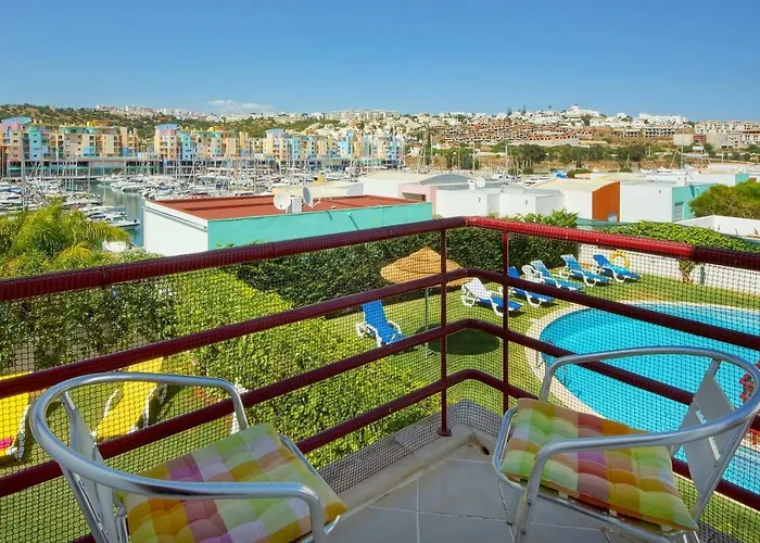 Marina -bbq, Pool & Garden- By Seareen *