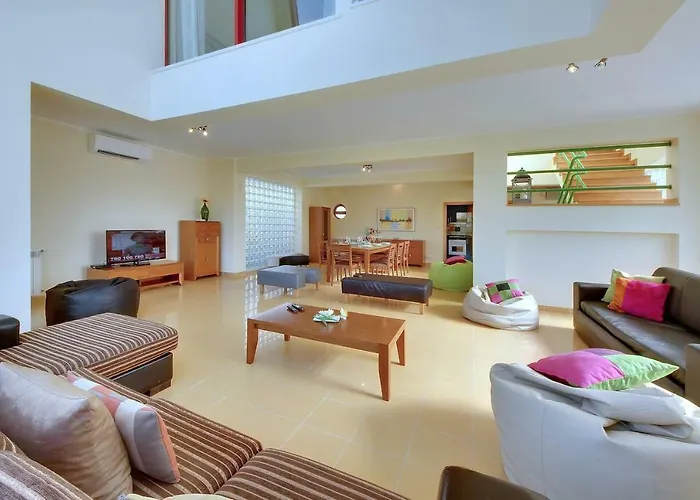 Marina -bbq, Pool & Garden- By Seareen 别墅