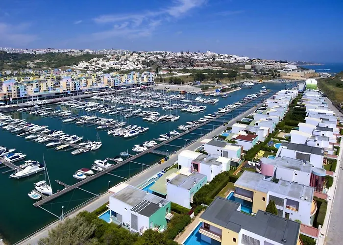 Marina -bbq, Pool & Garden- By Seareen Villa